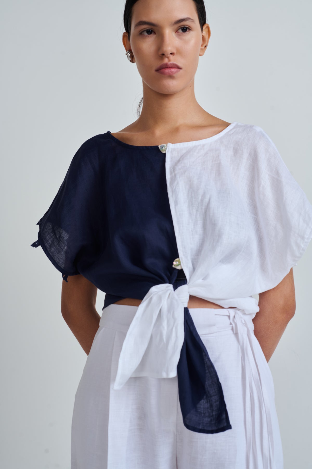 EMI TOP WHITE/NAVY/NATURAL