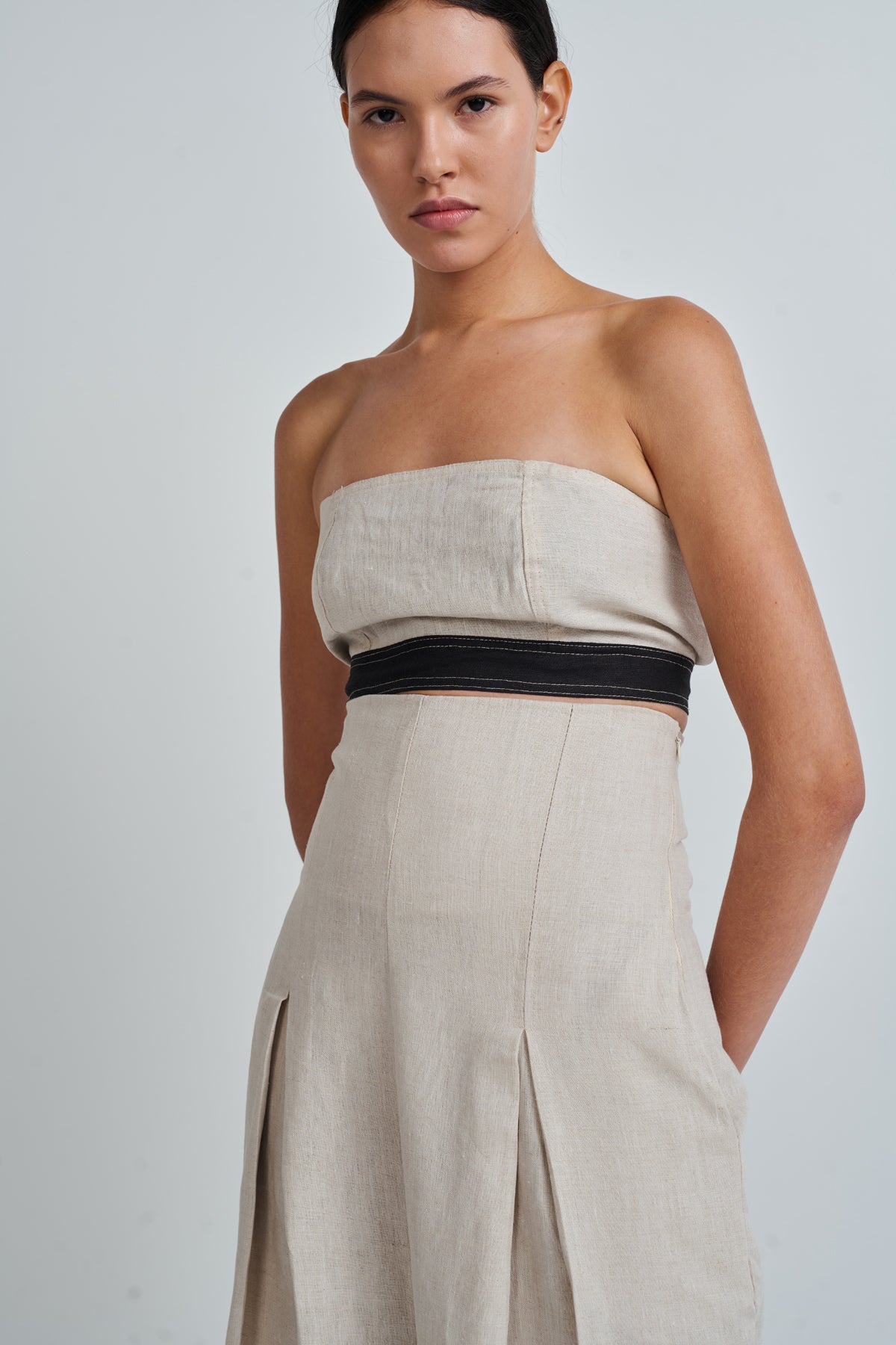 TULI TOP NATURAL/BLACK